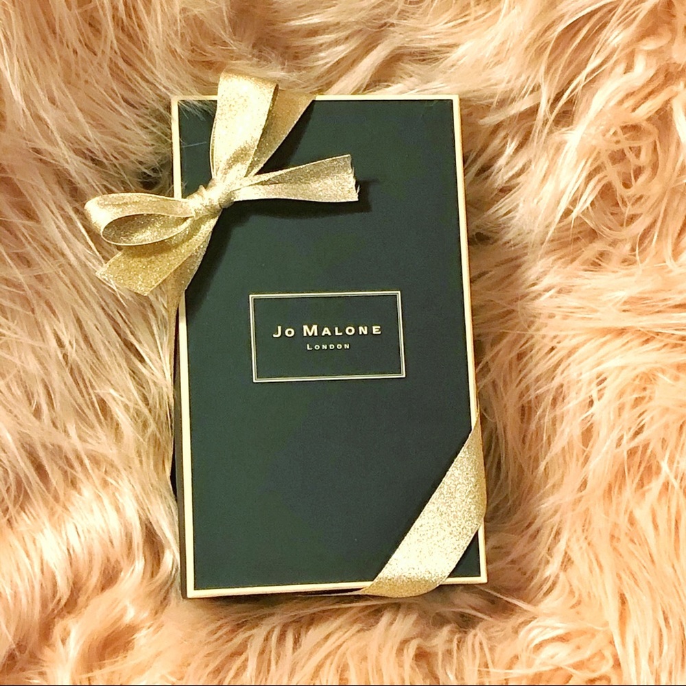 NIB Jo Malone London Lavender & Lovage Candle 2.5” - Picture 4 of 8